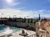 Piscine  - 2022 年在法國南部佩皮尼昂出售帶游泳池、水療中心、歐洲花園的大型旅館 (4).webp